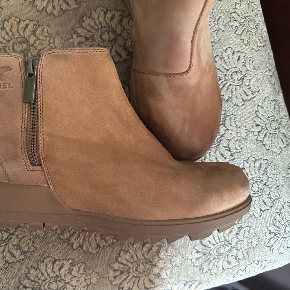 Sorel wedge boots
